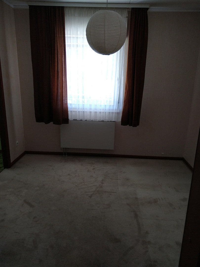 Predaj domu 237 m², pozemok 980 m², Furtwangen im Schwarzwald, Bádensko-Wurttembersko Predaj domu 237 m², pozemok 980 m², Furtwangen im Schwarzwald, Bádensko-Wurttembersko