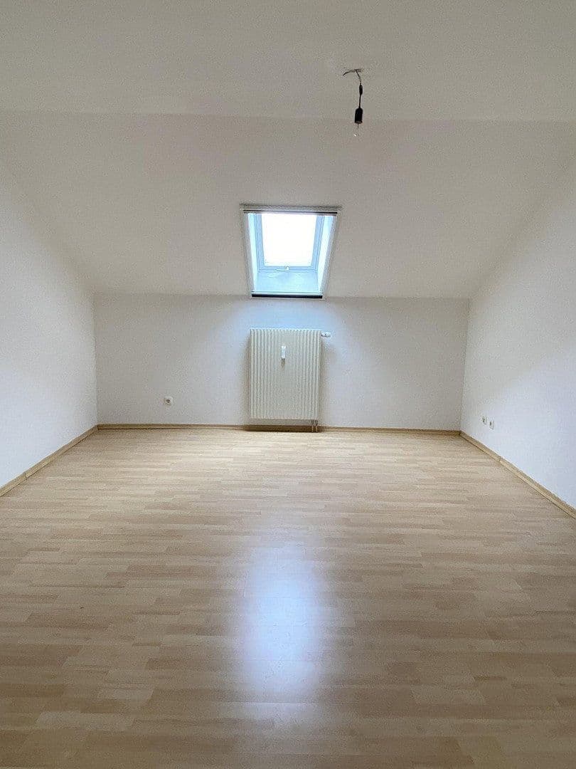 Prenájom bytu 3-izbový 90 m², Königsdorf, Bavorsko Prenájom bytu 3-izbový 90 m², Königsdorf, Bavorsko