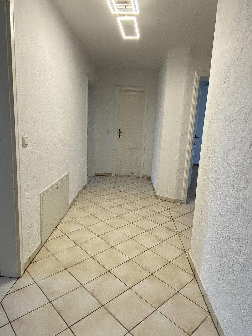 Prenájom bytu 3-izbový 90 m², Königsdorf, Bavorsko Prenájom bytu 3-izbový 90 m², Königsdorf, Bavorsko