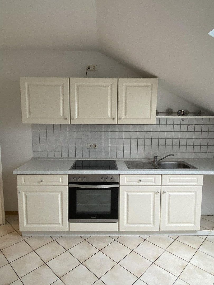 Prenájom bytu 3-izbový 90 m², Königsdorf, Bavorsko Prenájom bytu 3-izbový 90 m², Königsdorf, Bavorsko
