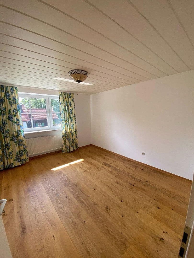 Prenájom domu 128 m², pozemok 276 m², Carl-Fohr-Str. 1e, Miesbach, Bavorsko Prenájom domu 128 m², pozemok 276 m², Carl-Fohr-Str. 1e, Miesbach, Bavorsko