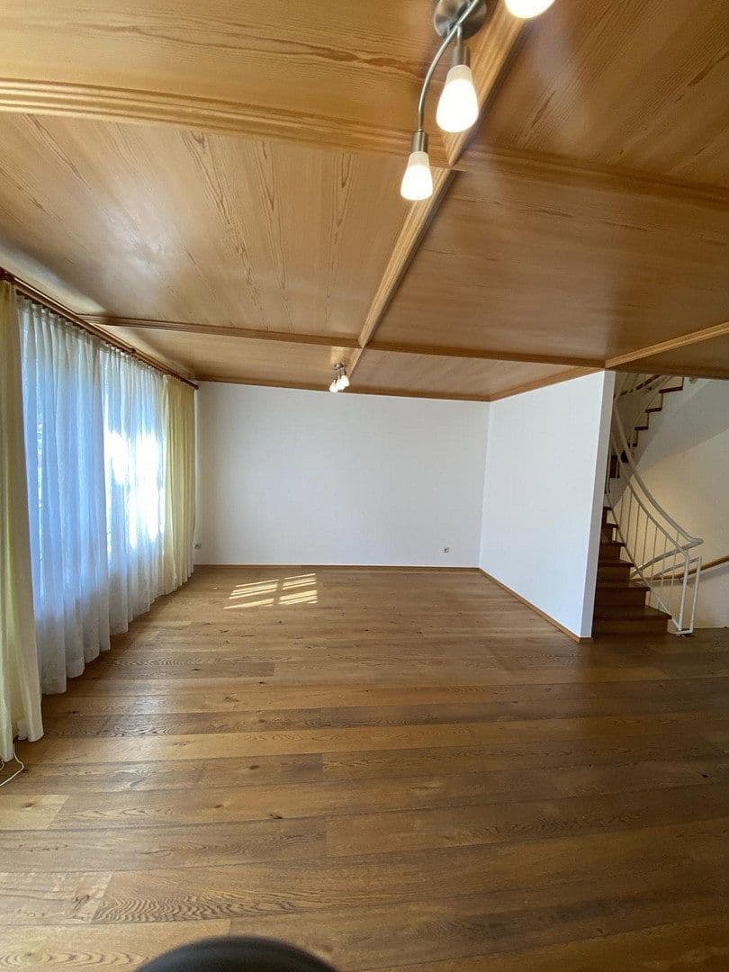Prenájom domu 128 m², pozemok 276 m², Carl-Fohr-Str. 1e, Miesbach, Bavorsko Prenájom domu 128 m², pozemok 276 m², Carl-Fohr-Str. 1e, Miesbach, Bavorsko