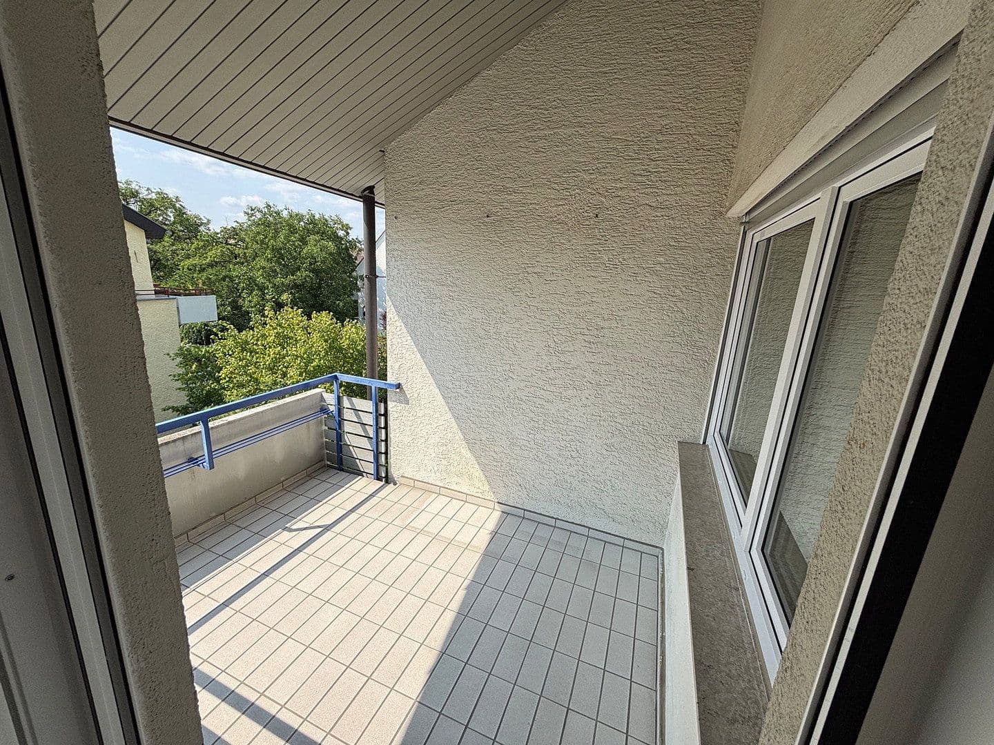 Prenájom bytu 3-izbový 89 m², Korntal-Münchingen, Bádensko-Wurttembersko Prenájom bytu 3-izbový 89 m², Korntal-Münchingen, Bádensko-Wurttembersko