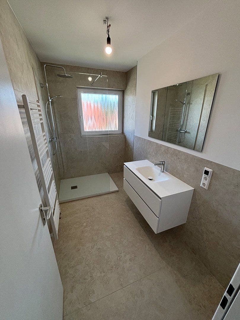 Prenájom bytu 3-izbový 89 m², Korntal-Münchingen, Bádensko-Wurttembersko Prenájom bytu 3-izbový 89 m², Korntal-Münchingen, Bádensko-Wurttembersko