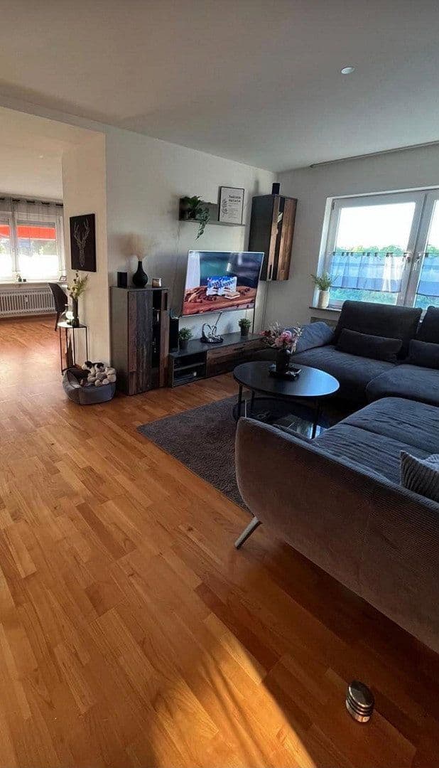 Prenájom bytu 2-izbový 92 m², Lindenweg 11, Leinfelden-Echterdingen, Bádensko-Wurttembersko Prenájom bytu 2-izbový 92 m², Lindenweg 11, Leinfelden-Echterdingen, Bádensko-Wurttembersko