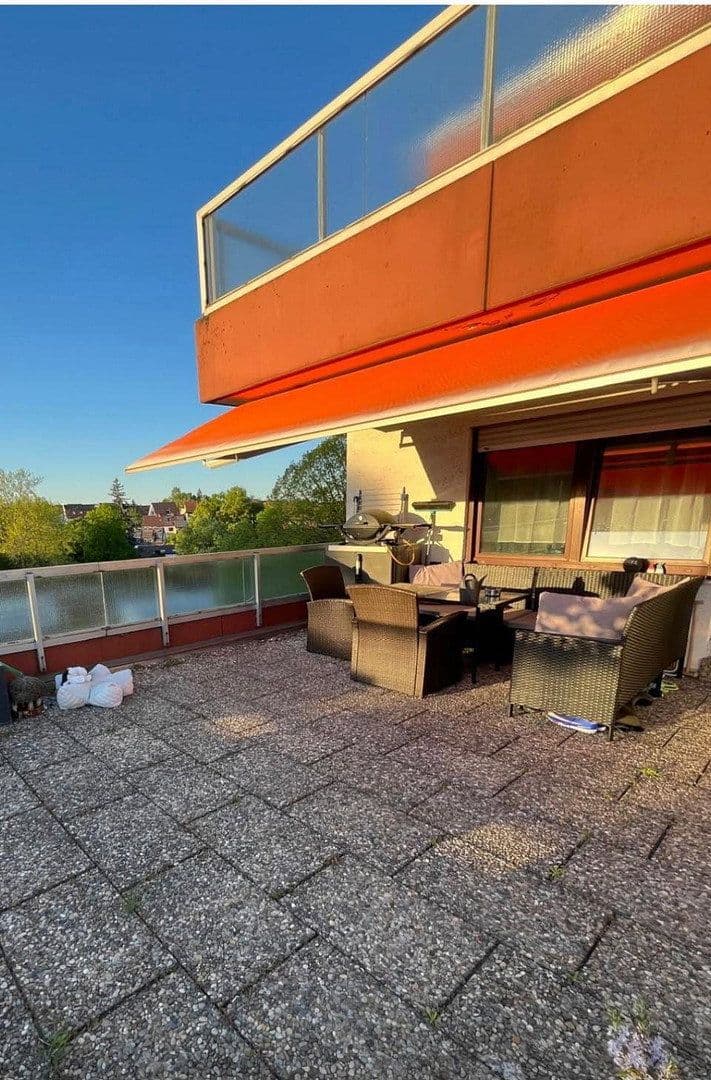 Prenájom bytu 2-izbový 92 m², Lindenweg 11, Leinfelden-Echterdingen, Bádensko-Wurttembersko Prenájom bytu 2-izbový 92 m², Lindenweg 11, Leinfelden-Echterdingen, Bádensko-Wurttembersko