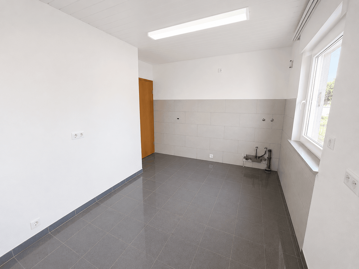 Prenájom bytu 3-izbový 73 m², Salach, Bádensko-Wurttembersko Prenájom bytu 3-izbový 73 m², Salach, Bádensko-Wurttembersko