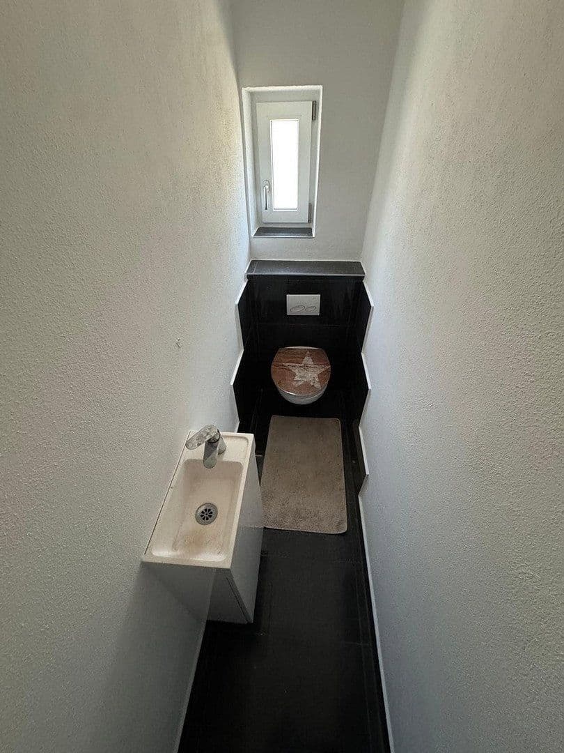 Predaj domu 205 m², pozemok 1.081 m², Bahnweg 5, Grafing/Bahnhof, Bavorsko Predaj domu 205 m², pozemok 1.081 m², Bahnweg 5, Grafing/Bahnhof, Bavorsko