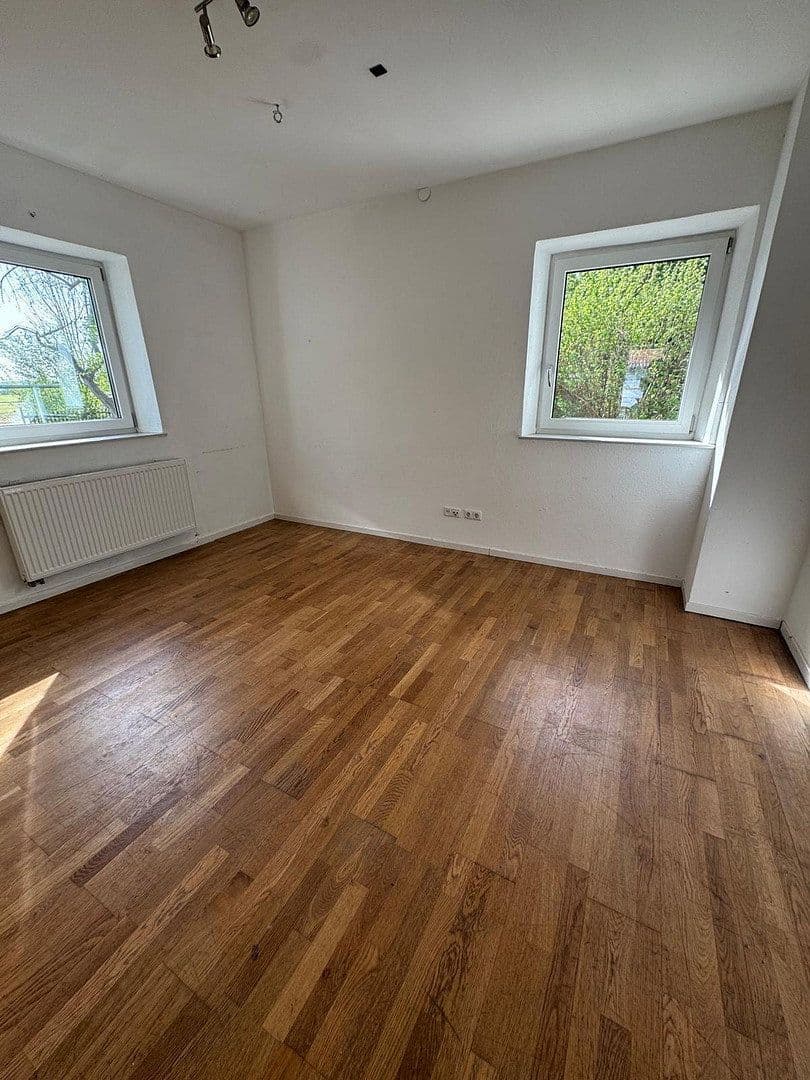 Predaj domu 205 m², pozemok 1.081 m², Bahnweg 5, Grafing/Bahnhof, Bavorsko Predaj domu 205 m², pozemok 1.081 m², Bahnweg 5, Grafing/Bahnhof, Bavorsko