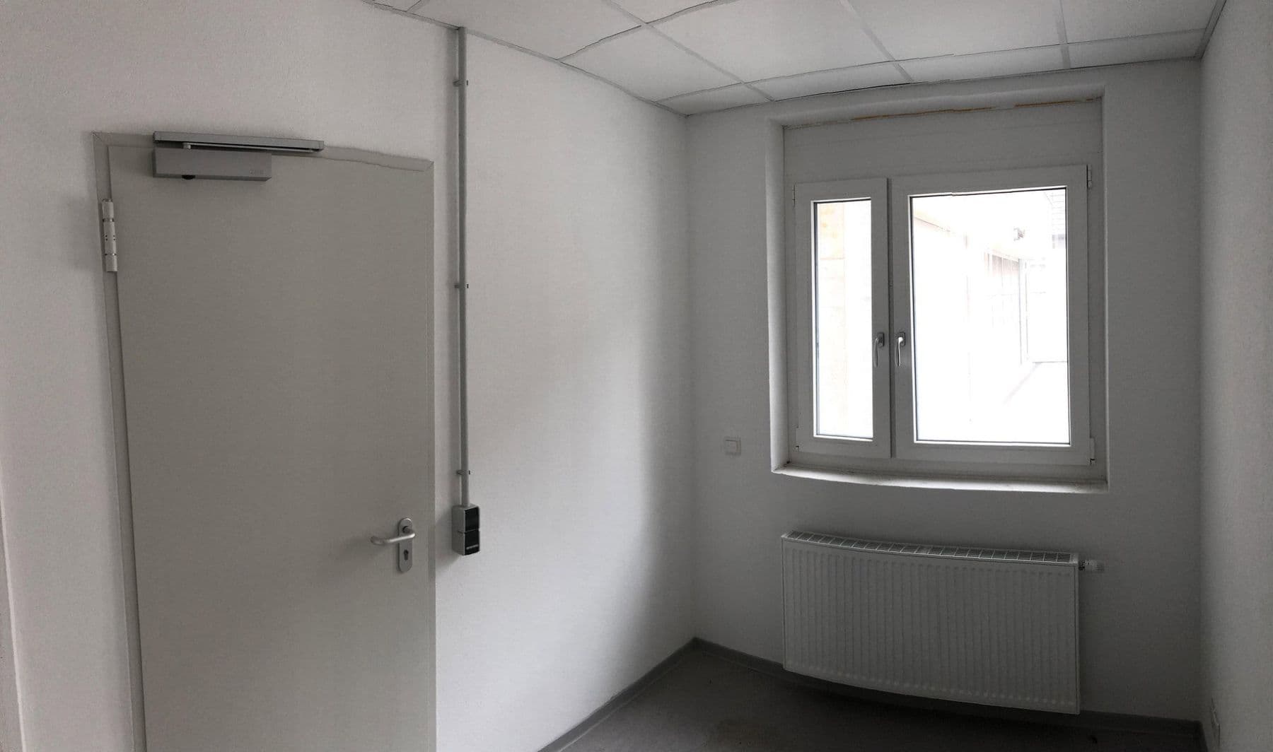 Prenájom nebytového priestoru 105 m², Erbprinzenstraße 17, Pforzheim, Bádensko-Wurttembersko Prenájom nebytového priestoru 105 m², Erbprinzenstraße 17, Pforzheim, Bádensko-Wurttembersko