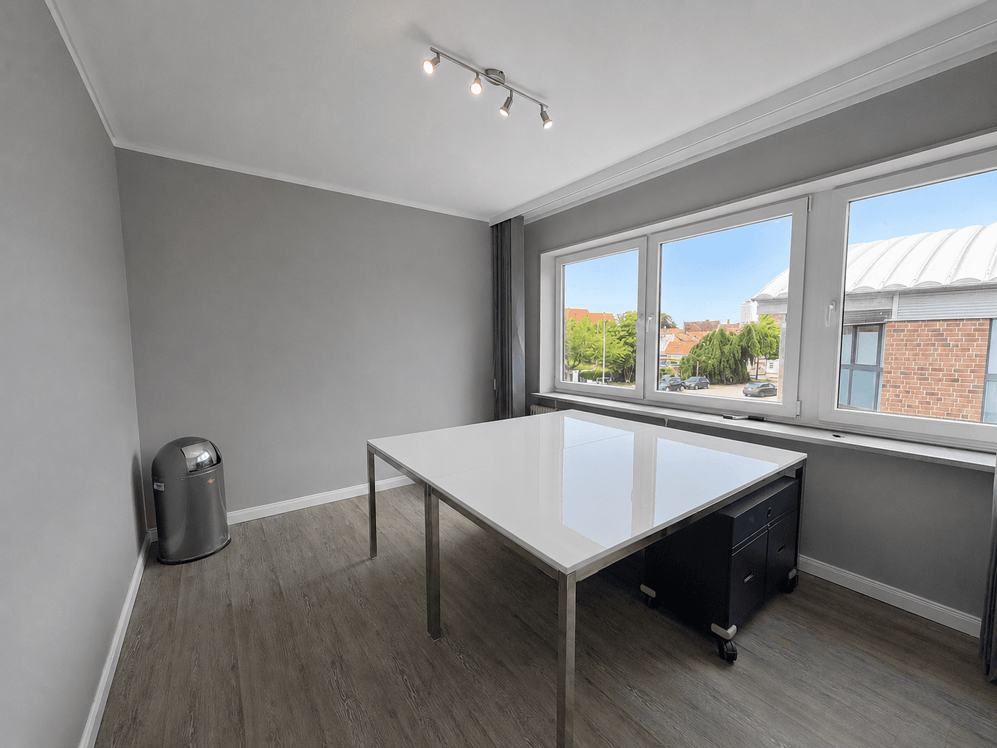 Prenájom kancelárie 125 m², Auf dem Baggersand, Travemünde, Šlezvicko-Holštajnsko Prenájom kancelárie 125 m², Auf dem Baggersand, Travemünde, Šlezvicko-Holštajnsko