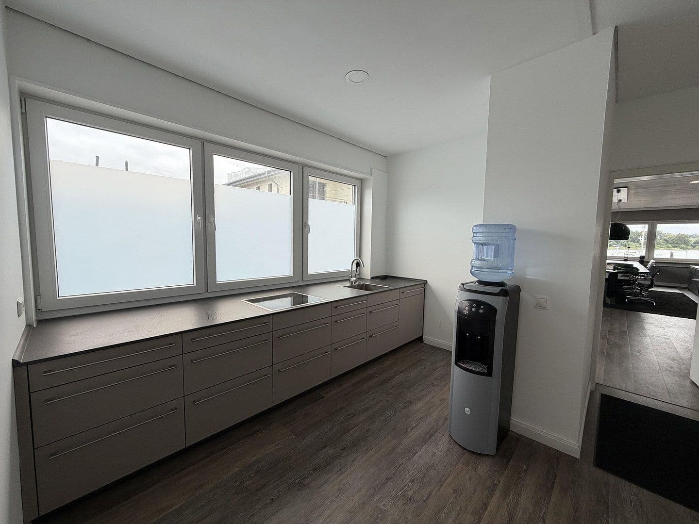 Prenájom kancelárie 125 m², Auf dem Baggersand, Travemünde, Šlezvicko-Holštajnsko Prenájom kancelárie 125 m², Auf dem Baggersand, Travemünde, Šlezvicko-Holštajnsko