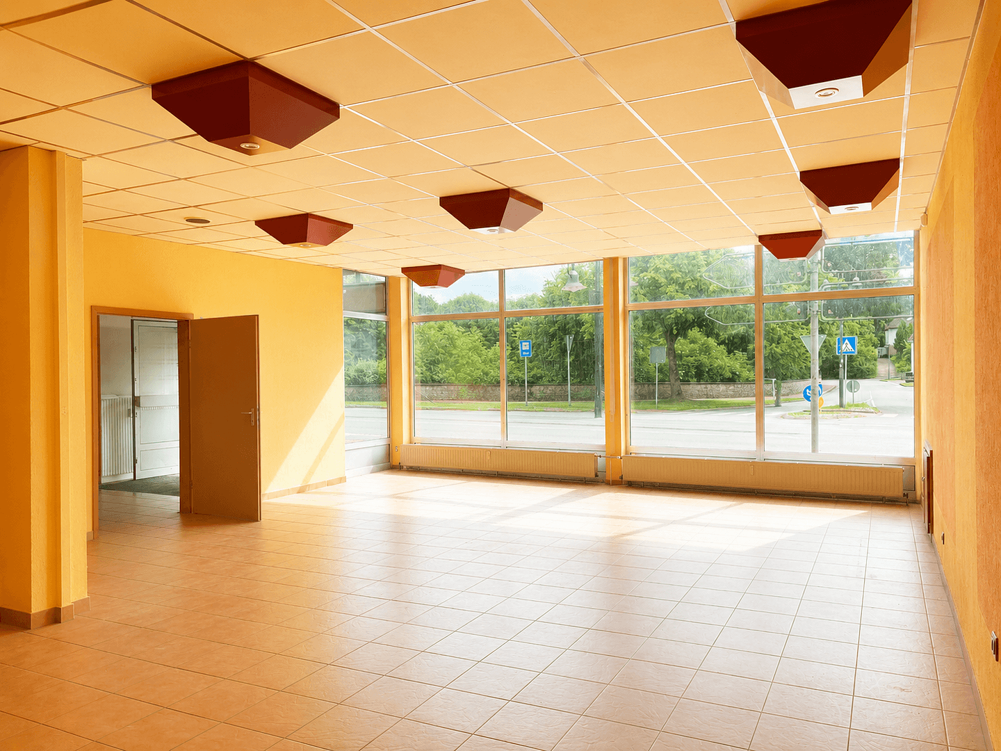 Predaj domu 483 m², pozemok 1.664 m², Lamspringe, Dolné Sasko Predaj domu 483 m², pozemok 1.664 m², Lamspringe, Dolné Sasko