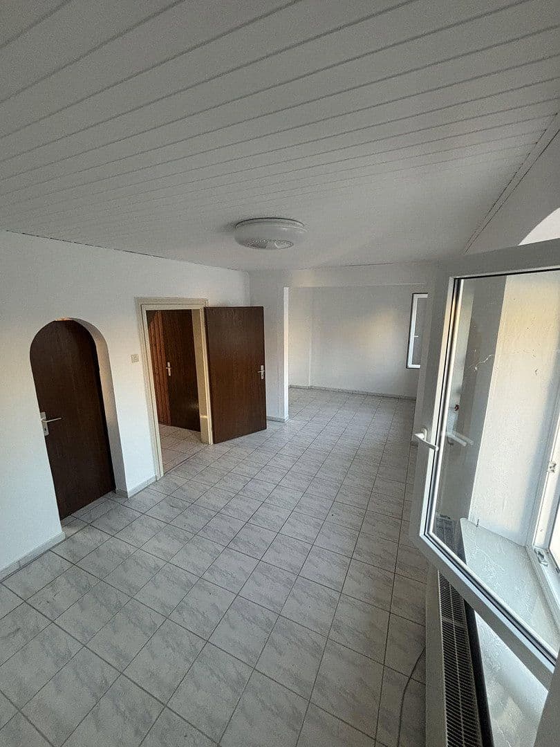 Prenájom domu 95 m², pozemok 157 m², Untere Bahnhofstraße 4, Worms, Porýnie-Falcko Prenájom domu 95 m², pozemok 157 m², Untere Bahnhofstraße 4, Worms, Porýnie-Falcko