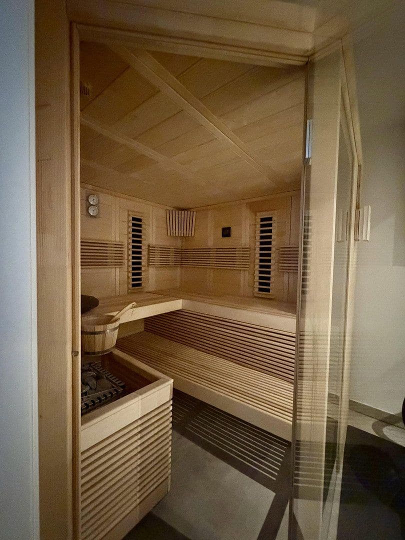 Predaj domu 262 m², pozemok 540 m², Hofheim am Taunus, Hesensko Predaj domu 262 m², pozemok 540 m², Hofheim am Taunus, Hesensko