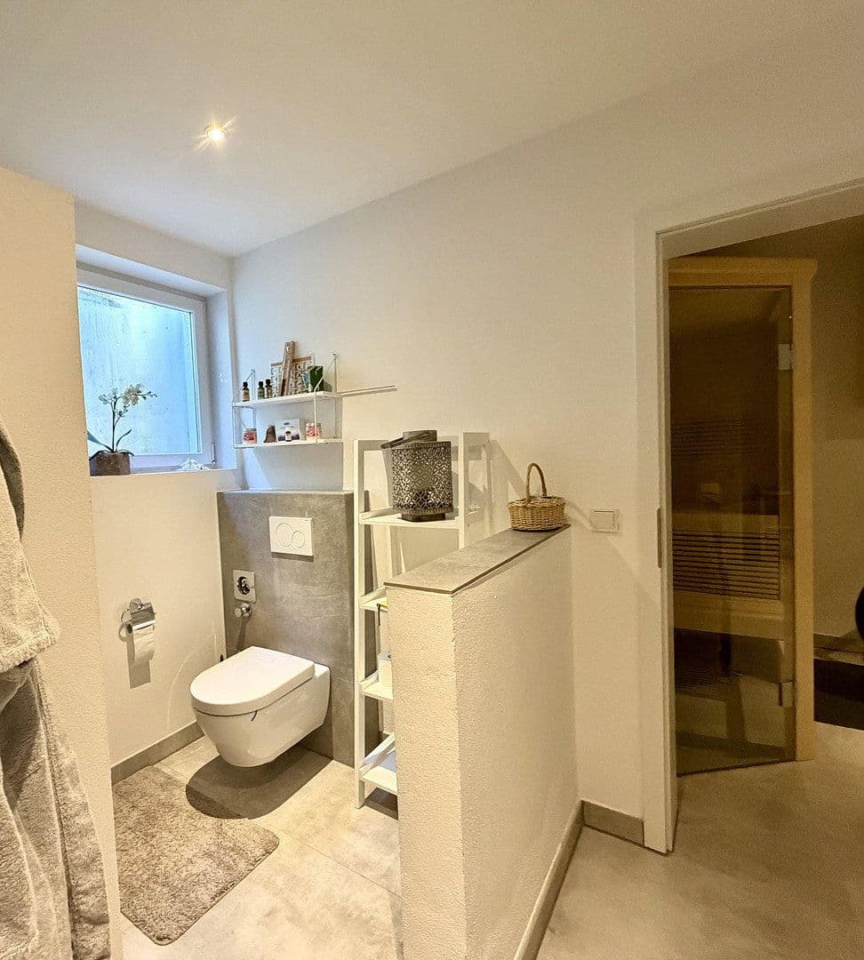Predaj domu 262 m², pozemok 540 m², Hofheim am Taunus, Hesensko Predaj domu 262 m², pozemok 540 m², Hofheim am Taunus, Hesensko