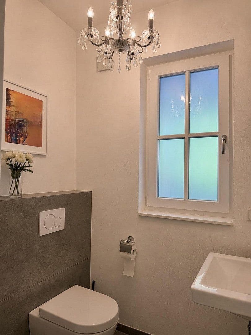 Predaj domu 262 m², pozemok 540 m², Hofheim am Taunus, Hesensko Predaj domu 262 m², pozemok 540 m², Hofheim am Taunus, Hesensko