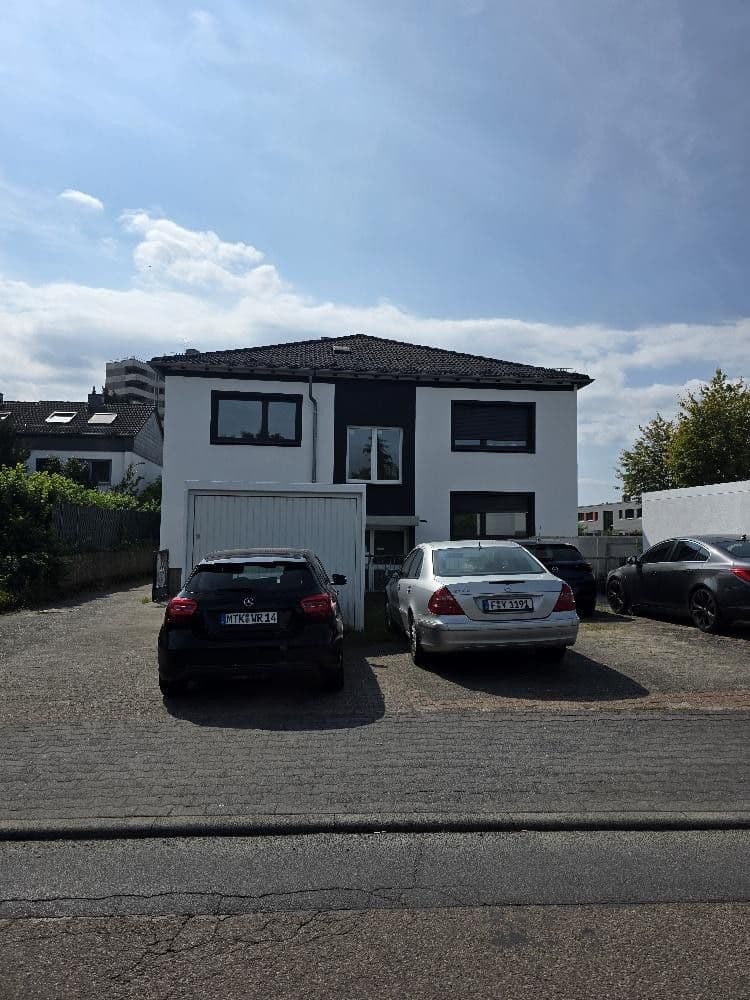 Prenájom bytu 4-izbový 133 m², Sulzbacher Str. 7a, Eschborn, Hesensko Prenájom bytu 4-izbový 133 m², Sulzbacher Str. 7a, Eschborn, Hesensko