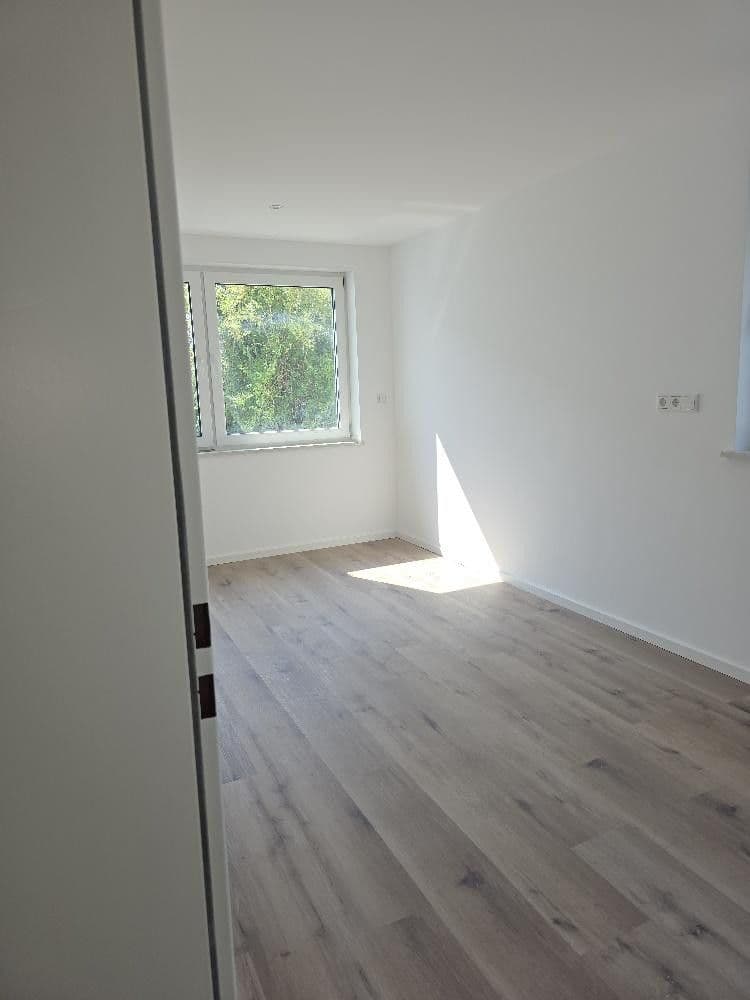 Prenájom bytu 4-izbový 133 m², Sulzbacher Str. 7a, Eschborn, Hesensko Prenájom bytu 4-izbový 133 m², Sulzbacher Str. 7a, Eschborn, Hesensko