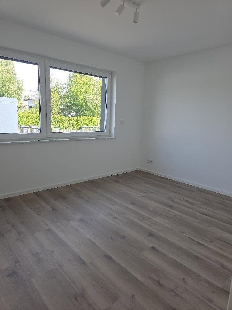 Prenájom bytu 4-izbový 133 m², Sulzbacher Str. 7a, Eschborn, Hesensko Prenájom bytu 4-izbový 133 m², Sulzbacher Str. 7a, Eschborn, Hesensko