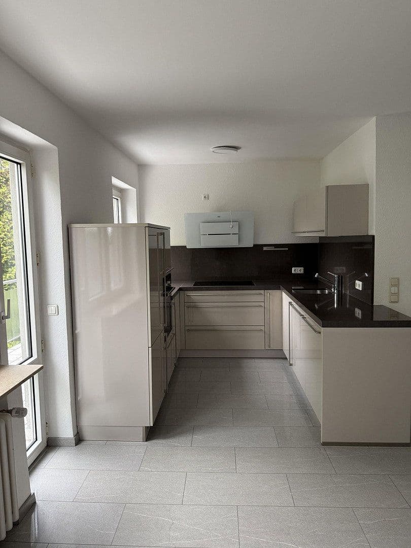 Prenájom bytu 2-izbový 56 m², Essen, Severné Porýnie - Westfálsko Prenájom bytu 2-izbový 56 m², Essen, Severné Porýnie - Westfálsko