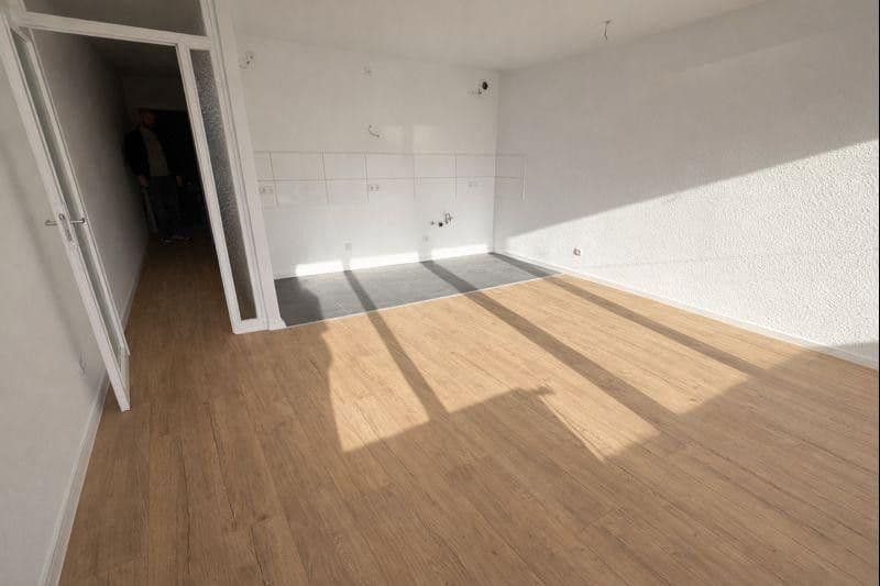 Prenájom bytu 4-izbový 106 m², Langerfelder Straße 115, Wuppertal, Severné Porýnie - Westfálsko Prenájom bytu 4-izbový 106 m², Langerfelder Straße 115, Wuppertal, Severné Porýnie - Westfálsko
