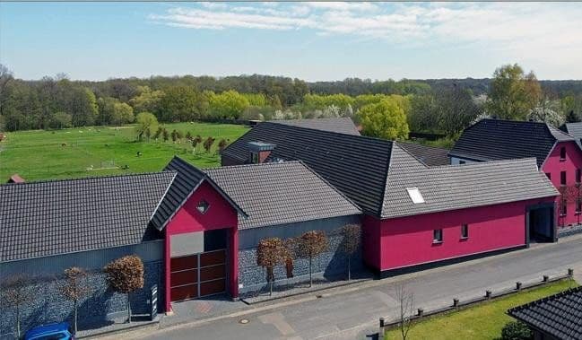 Predaj domu 703 m², pozemok 41.670 m², Niederkrüchten, Severné Porýnie - Westfálsko Predaj domu 703 m², pozemok 41.670 m², Niederkrüchten, Severné Porýnie - Westfálsko