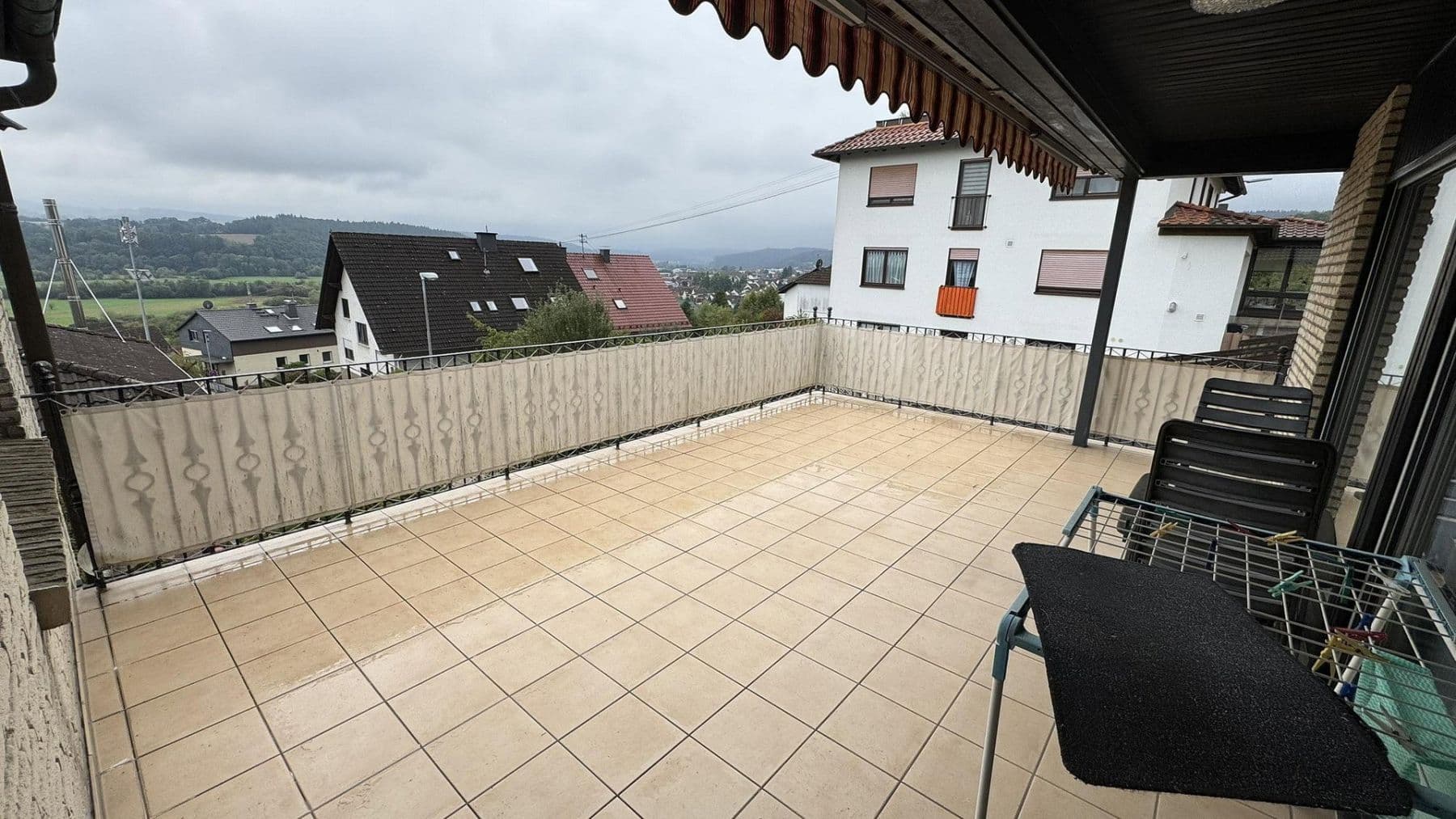 Predaj domu 180 m², pozemok 758 m², Wächtersbach, Hesensko Predaj domu 180 m², pozemok 758 m², Wächtersbach, Hesensko