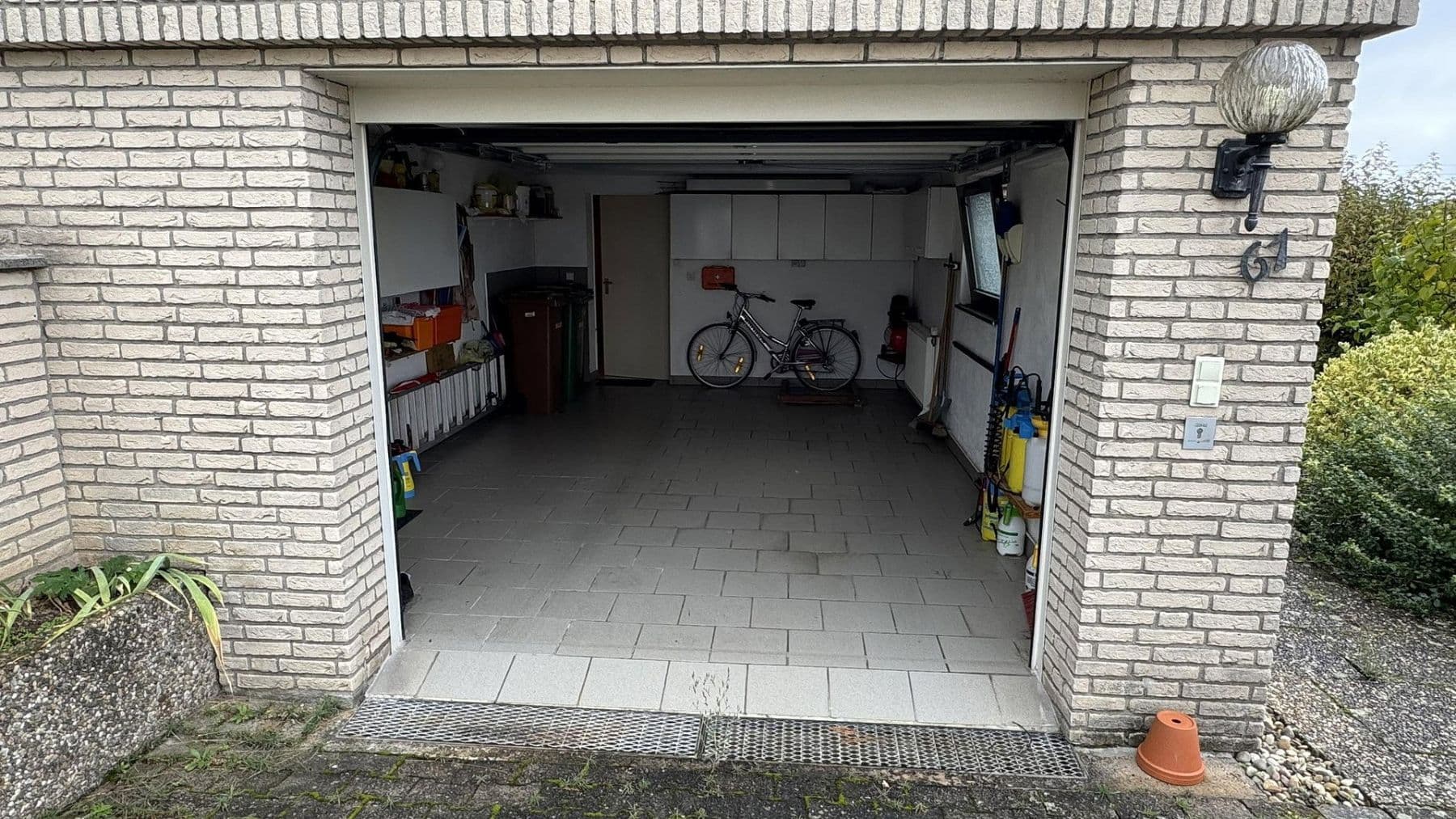 Predaj domu 180 m², pozemok 758 m², Wächtersbach, Hesensko Predaj domu 180 m², pozemok 758 m², Wächtersbach, Hesensko