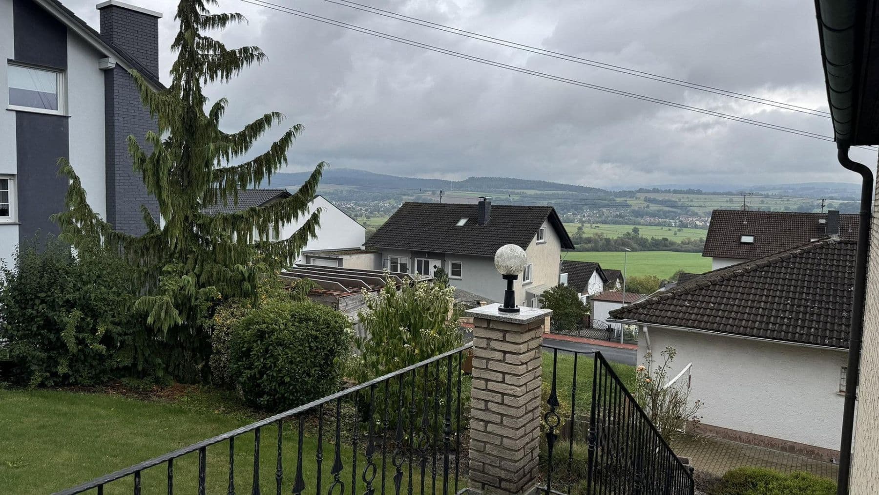 Predaj domu 180 m², pozemok 758 m², Wächtersbach, Hesensko Predaj domu 180 m², pozemok 758 m², Wächtersbach, Hesensko