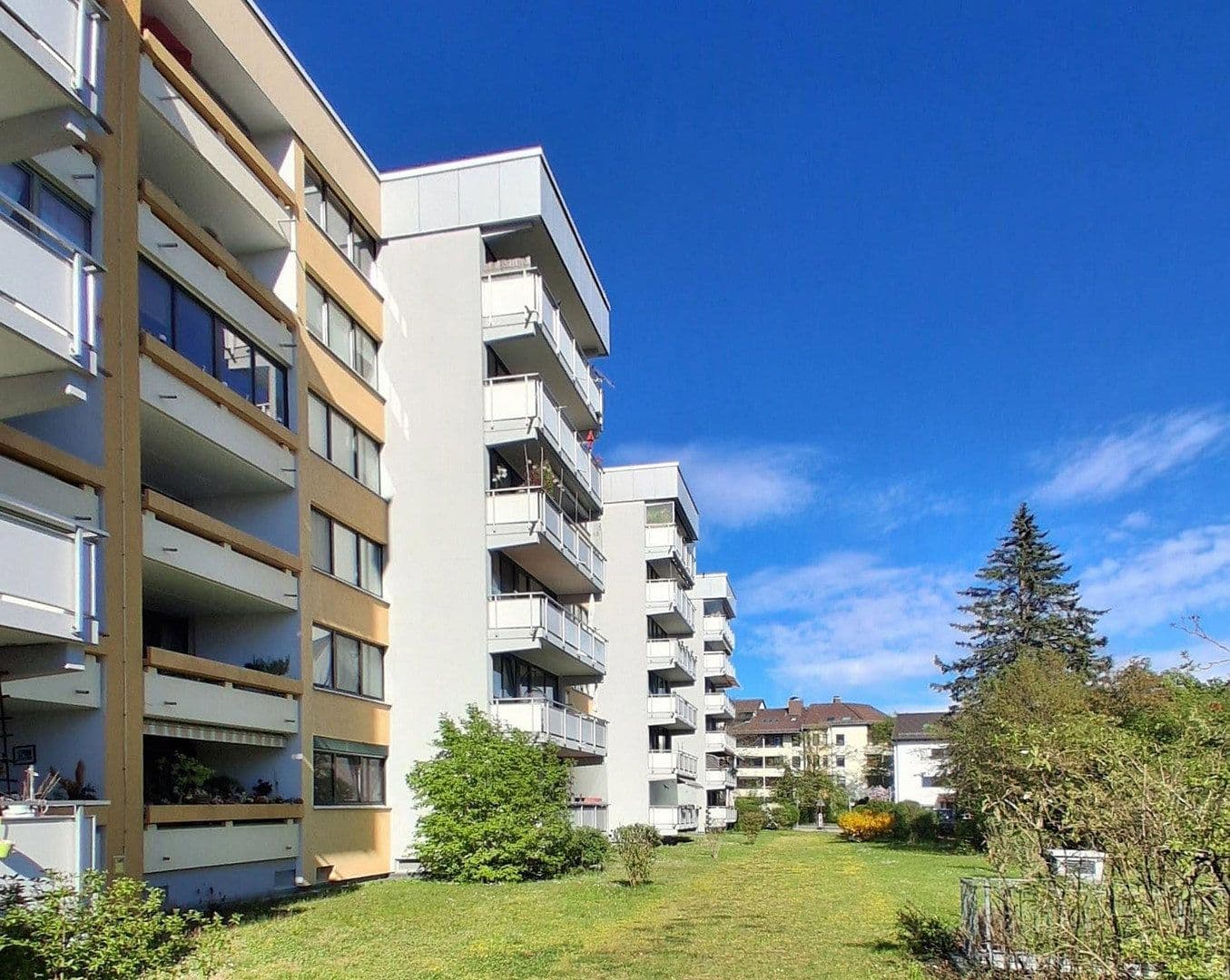 Prenájom bytu 3-izbový 71 m², Unterhaching München, Bavorsko Prenájom bytu 3-izbový 71 m², Unterhaching München, Bavorsko