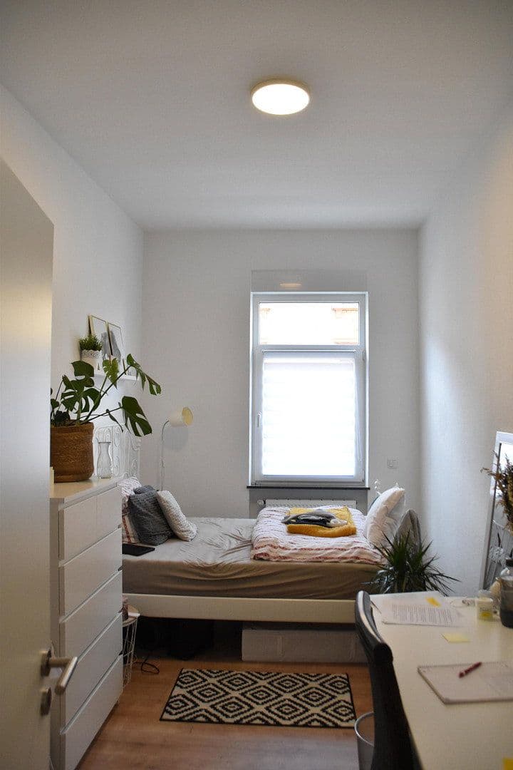 Prenájom bytu 2-izbový 65 m², Schützenstraße 42, Ludwigshafen am Rhein, Porýnie-Falcko Prenájom bytu 2-izbový 65 m², Schützenstraße 42, Ludwigshafen am Rhein, Porýnie-Falcko