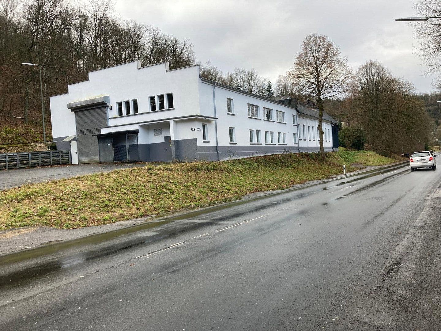 Prenájom nebytového priestoru 1.110 m², Siegen, Severné Porýnie - Westfálsko Prenájom nebytového priestoru 1.110 m², Siegen, Severné Porýnie - Westfálsko