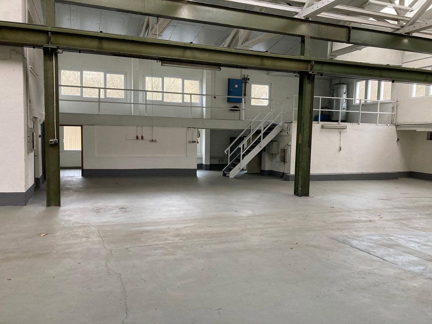 Prenájom nebytového priestoru 1.110 m², Siegen, Severné Porýnie - Westfálsko Prenájom nebytového priestoru 1.110 m², Siegen, Severné Porýnie - Westfálsko