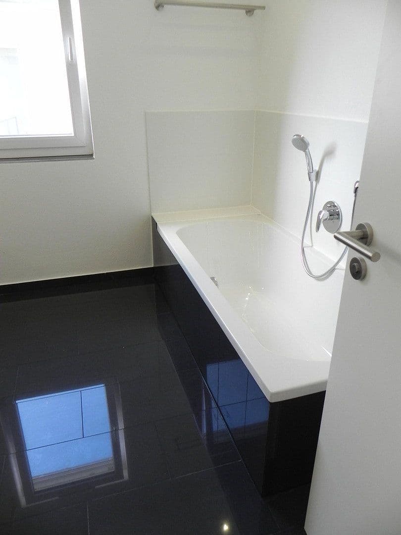 Predaj domu 142 m², pozemok 229 m², Germering, Bavorsko Predaj domu 142 m², pozemok 229 m², Germering, Bavorsko