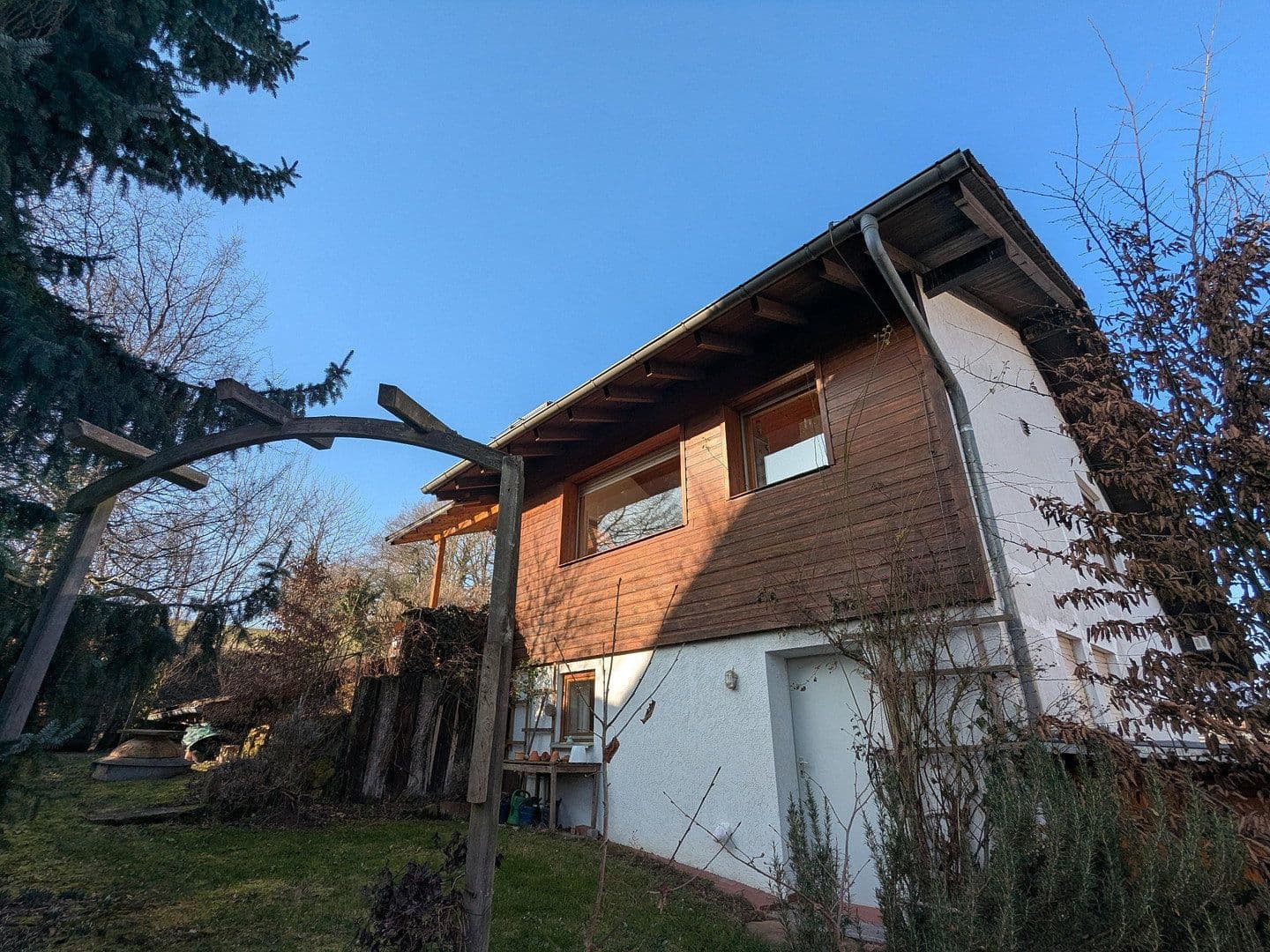 Predaj domu 143 m², pozemok 389 m², Seeheim-Jugenheim, Hesensko Predaj domu 143 m², pozemok 389 m², Seeheim-Jugenheim, Hesensko