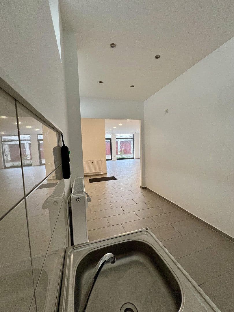Prenájom nebytového priestoru 100 m², Doelenstraße 4-6, Wesel, Severné Porýnie - Westfálsko Prenájom nebytového priestoru 100 m², Doelenstraße 4-6, Wesel, Severné Porýnie - Westfálsko