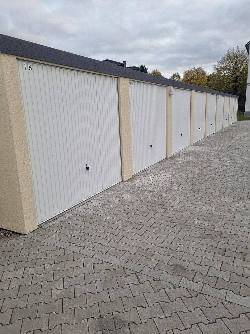 Prenájom garáže 16 m², Bruchstraße, Lehrte, Dolné Sasko Prenájom garáže 16 m², Bruchstraße, Lehrte, Dolné Sasko