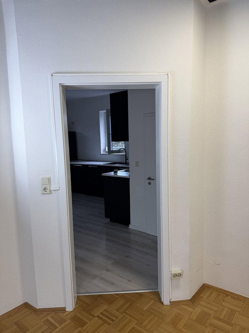 Prenájom bytu 3-izbový 83 m², Rheinbach, Severné Porýnie - Westfálsko Prenájom bytu 3-izbový 83 m², Rheinbach, Severné Porýnie - Westfálsko