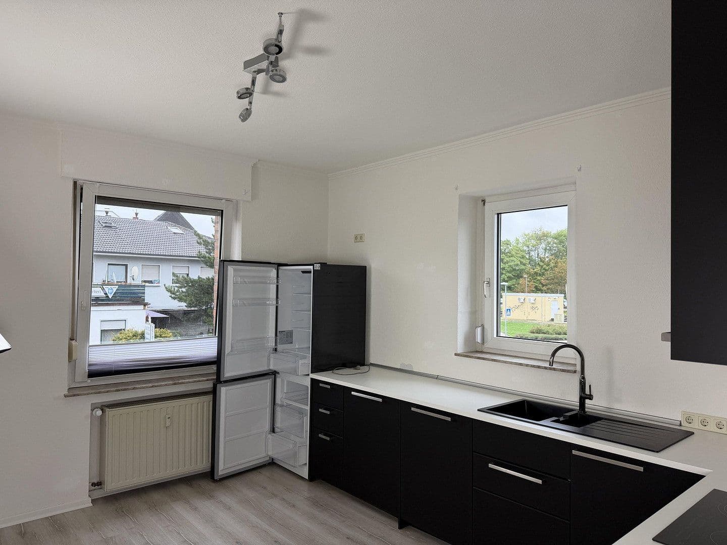 Prenájom bytu 3-izbový 83 m², Rheinbach, Severné Porýnie - Westfálsko Prenájom bytu 3-izbový 83 m², Rheinbach, Severné Porýnie - Westfálsko