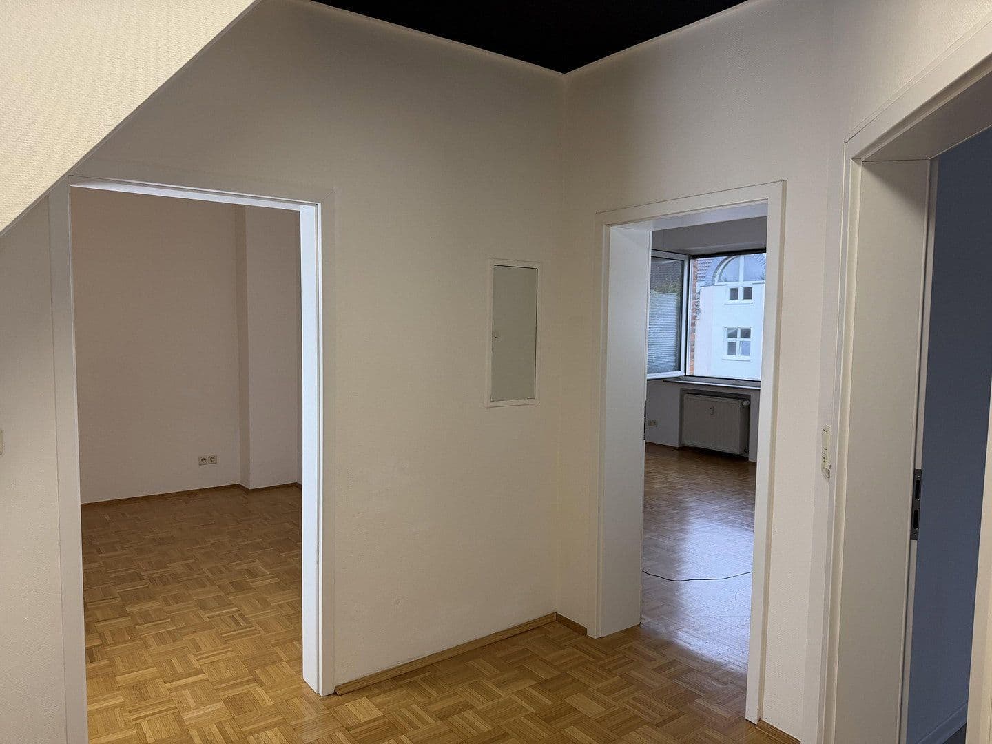 Prenájom bytu 3-izbový 83 m², Rheinbach, Severné Porýnie - Westfálsko Prenájom bytu 3-izbový 83 m², Rheinbach, Severné Porýnie - Westfálsko