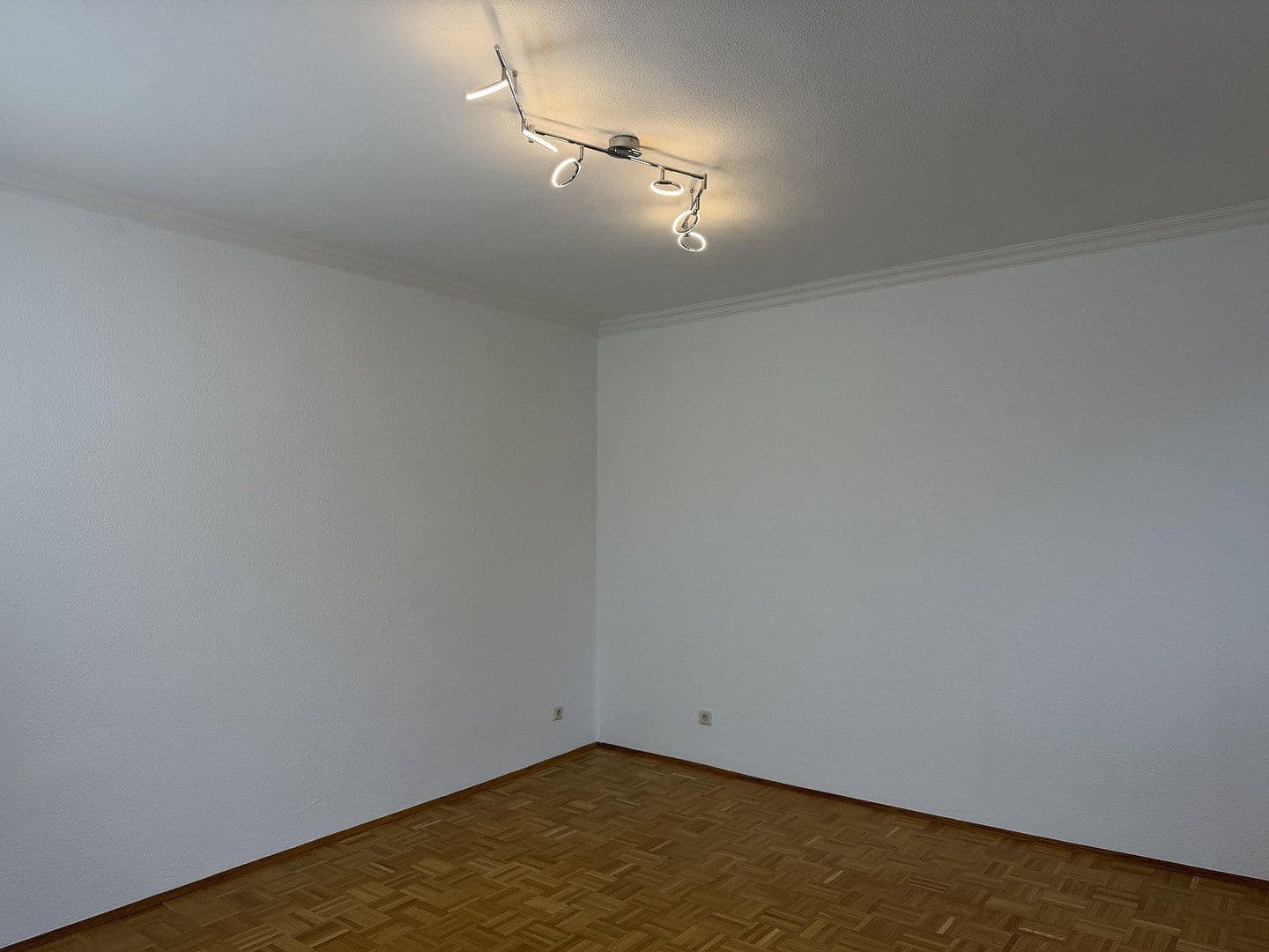 Prenájom bytu 3-izbový 83 m², Rheinbach, Severné Porýnie - Westfálsko Prenájom bytu 3-izbový 83 m², Rheinbach, Severné Porýnie - Westfálsko