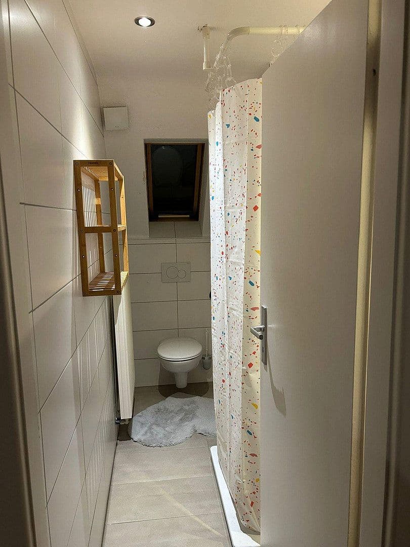 Prenájom bytu 1-izbový 46 m², Saarbrücken, Sársko Prenájom bytu 1-izbový 46 m², Saarbrücken, Sársko