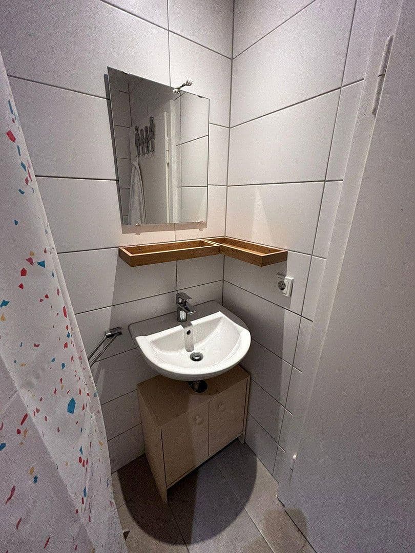 Prenájom bytu 1-izbový 46 m², Saarbrücken, Sársko Prenájom bytu 1-izbový 46 m², Saarbrücken, Sársko