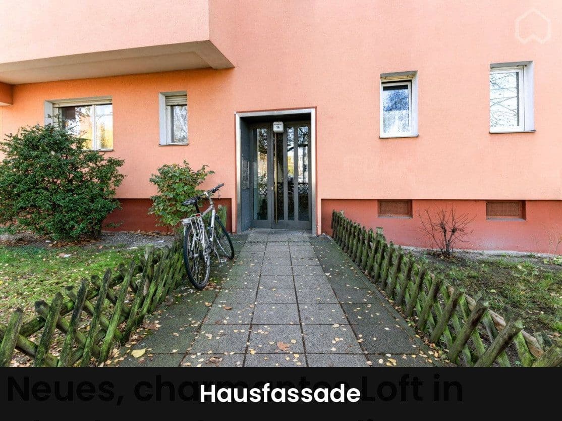 Prenájom bytu 1-izbový 39 m², Franklinstraße 16, Berlin, Berlín Prenájom bytu 1-izbový 39 m², Franklinstraße 16, Berlin, Berlín