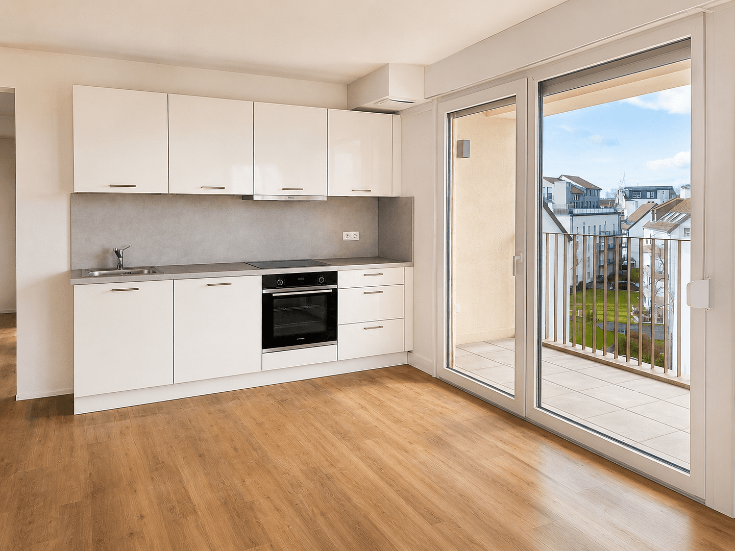 Prenájom bytu 3-izbový 78 m², Luisenstraße 24, Offenbach, Hesensko Prenájom bytu 3-izbový 78 m², Luisenstraße 24, Offenbach, Hesensko