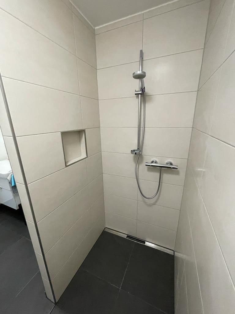 Prenájom bytu 2-izbový 53 m², Frankfurt am Main, Hesensko Prenájom bytu 2-izbový 53 m², Frankfurt am Main, Hesensko