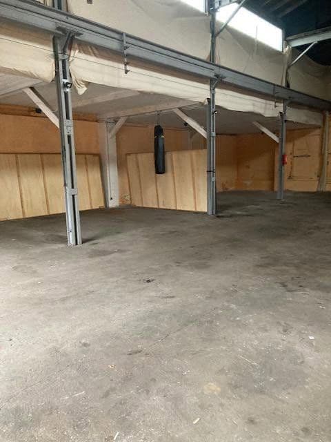 Prenájom nebytového priestoru 372 m², Reinshagener Str., Remscheid, Severné Porýnie - Westfálsko Prenájom nebytového priestoru 372 m², Reinshagener Str., Remscheid, Severné Porýnie - Westfálsko