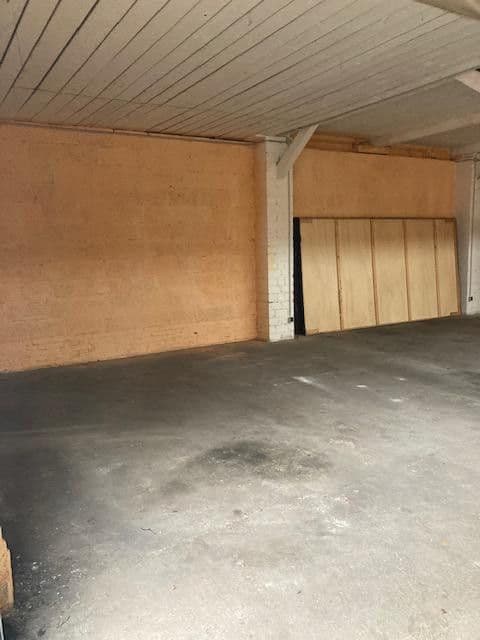 Prenájom nebytového priestoru 372 m², Reinshagener Str., Remscheid, Severné Porýnie - Westfálsko Prenájom nebytového priestoru 372 m², Reinshagener Str., Remscheid, Severné Porýnie - Westfálsko