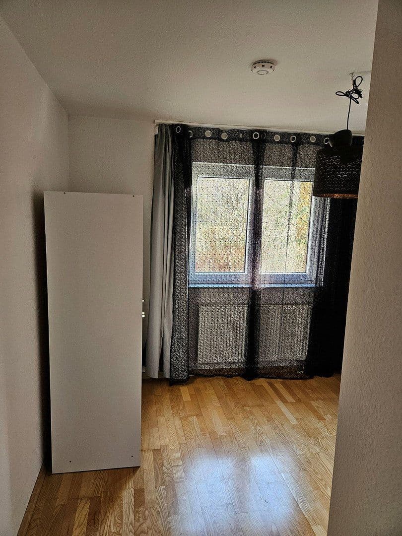 Prenájom bytu 3-izbový 62 m², Frankfurt am Main, Hesensko Prenájom bytu 3-izbový 62 m², Frankfurt am Main, Hesensko